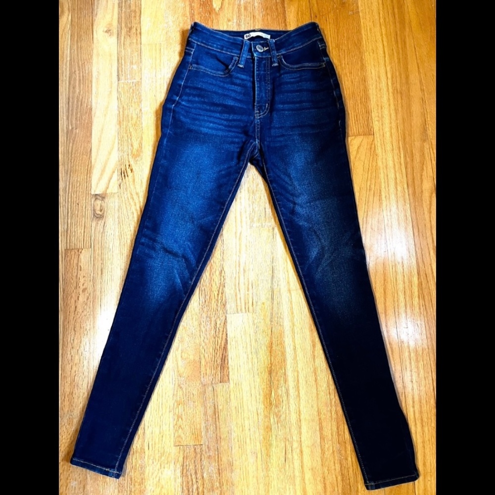 5/$20 or 2/$10!! Super High Rise Curvy Jeggings
